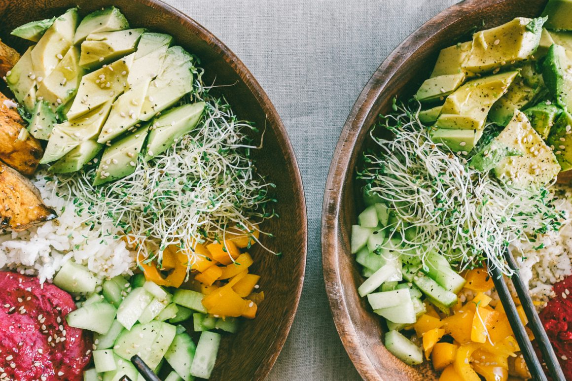 Rainbow bowl with Beetroot Hummus