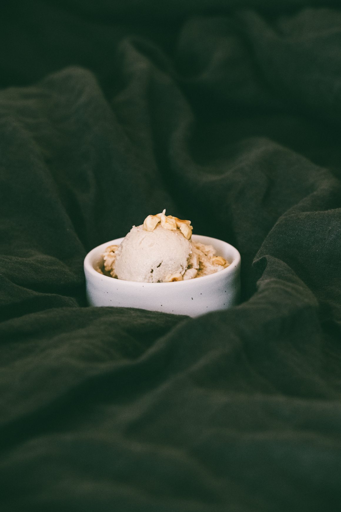 Ароматное мороженое из фундука